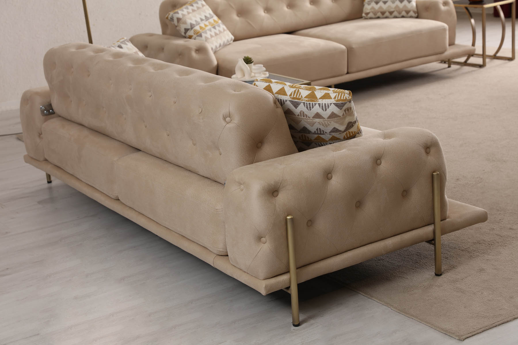 eos-gestepptes-sofa-3